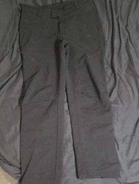 Womens Eastern Mountain Sports Pants Black With Zippered Pockets